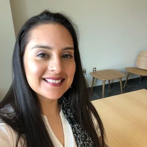 Meet your Posher, Monica